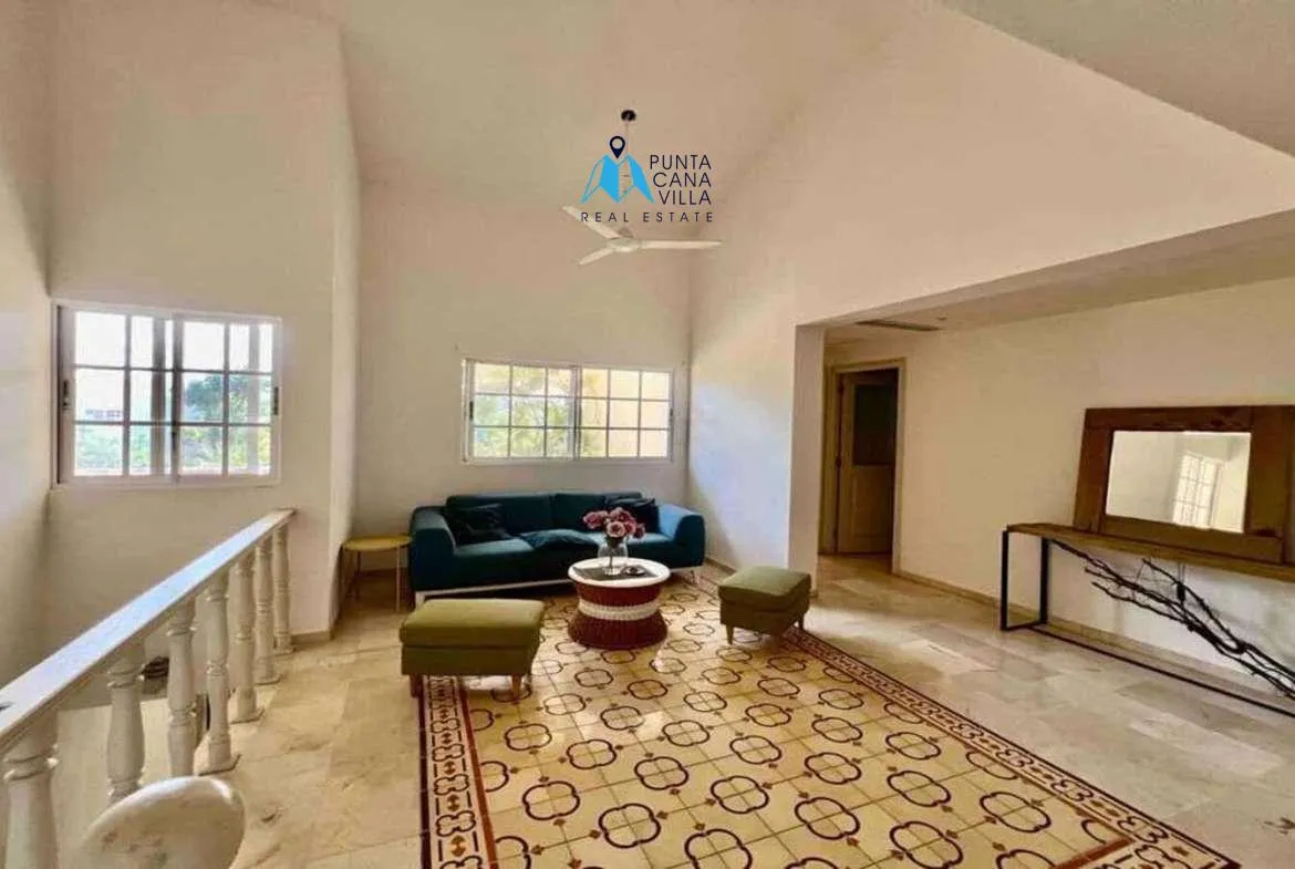 Three Bedroom Duplex Villa For Sale In Cocotal With Maids Room ()
