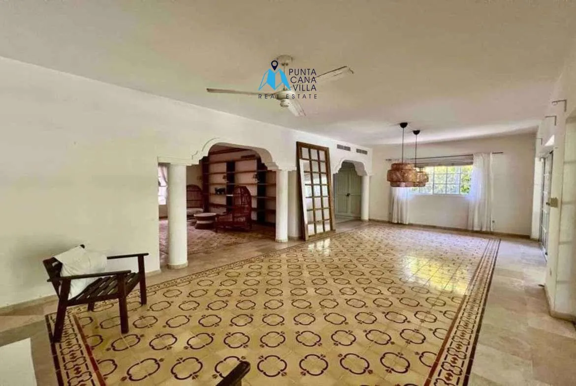 Three Bedroom Duplex Villa For Sale In Cocotal With Maids Room ()