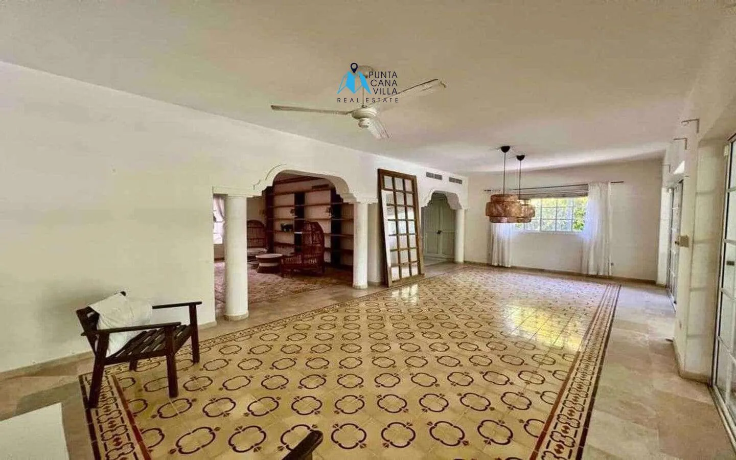 Three Bedroom Duplex Villa For Sale In Cocotal With Maids Room ()