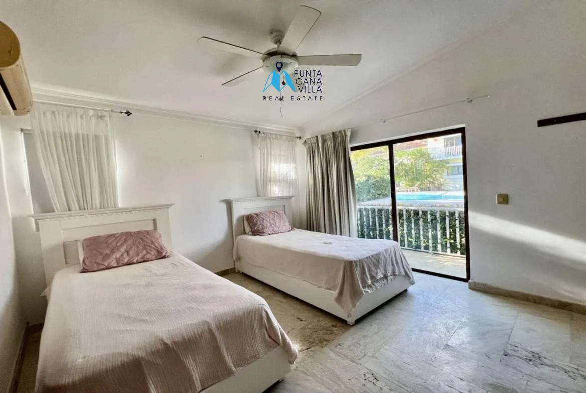 Spacious Three Bedroom Villa For Sale In Cocotal With Beautiful Views ()
