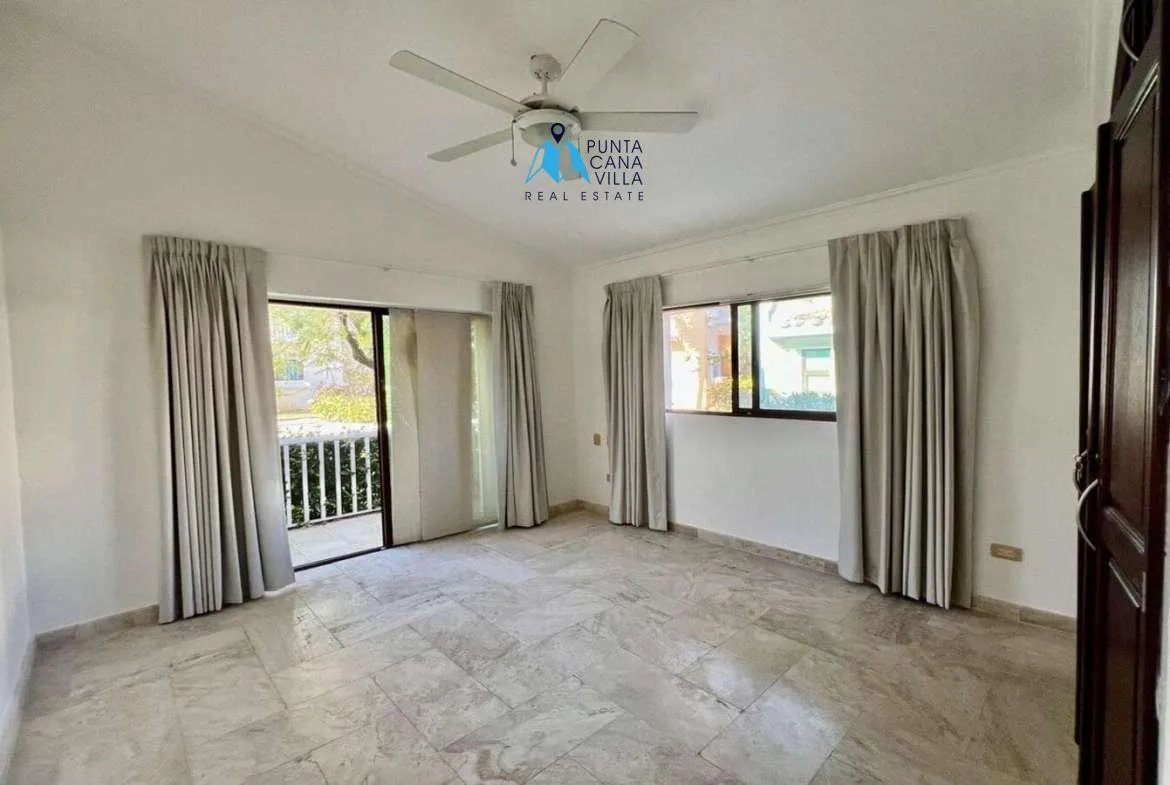 Spacious Three Bedroom Villa For Sale In Cocotal With Beautiful Views ()