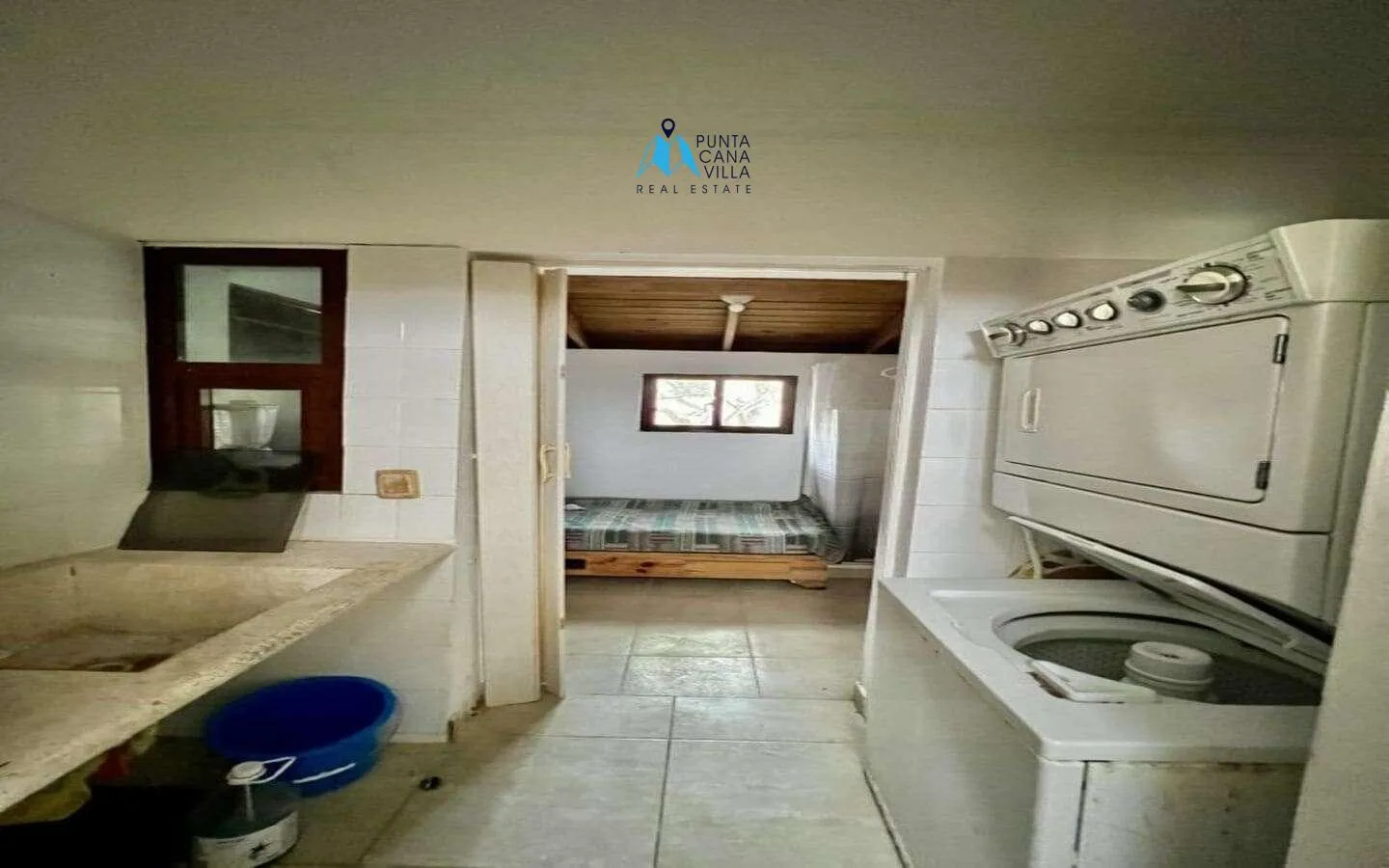 Cocotal: Amplia Villa de Tres Dormitorios en Venta con Hermosa Vista al Campo de Golf