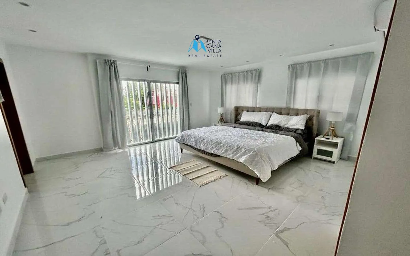 Fully Furnished Three Bedroom Villa For Sale In Bavaro With Walking Distance To Beach ()