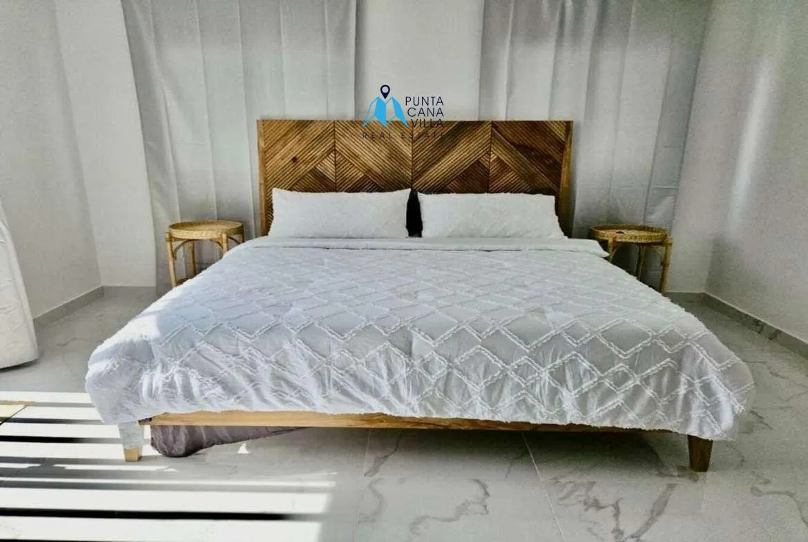 Fully Furnished Three Bedroom Villa For Sale In Bavaro With Walking Distance To Beach ()