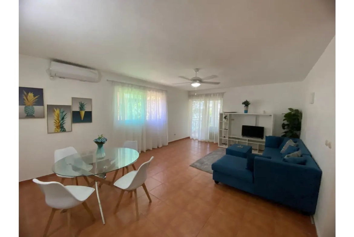 Arenas Blancas: Elegante Apartamento de Dos Dormitorios con Terraza en Venta en Punta Cana