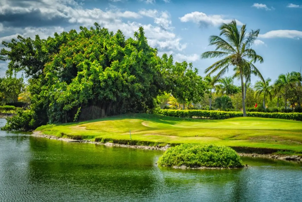 Reserva Real: Se Vende Apartamento de Dos Dormitorios con Balcón en Cocotal Golf and Country Club, Punta Cana