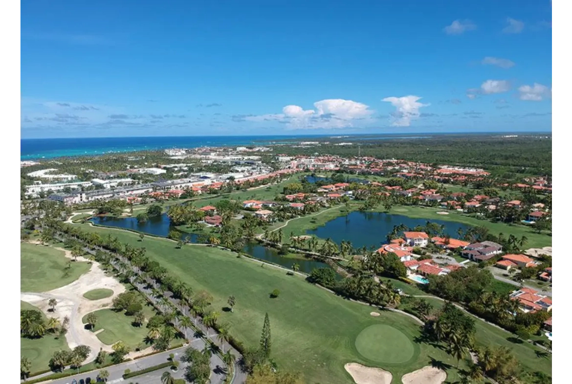 Reserva Real: Se Vende Apartamento de Dos Dormitorios con Balcón en Cocotal Golf and Country Club, Punta Cana