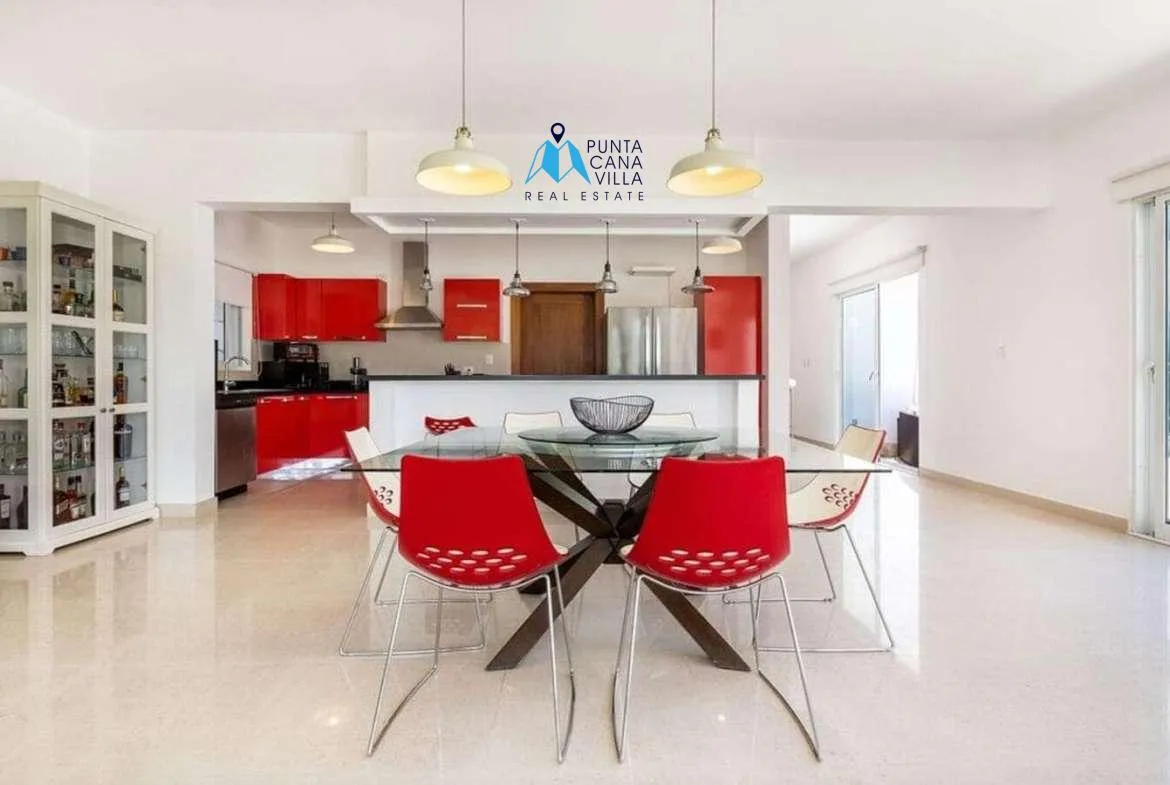 Cocotal Modern Five Bedroom Villa For Sale In Bavaro ()