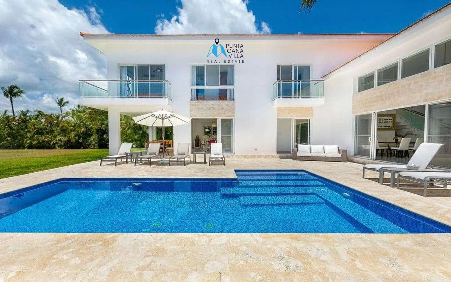 Cocotal: Moderno Villa de cinco habitaciones en venta en Bavaro