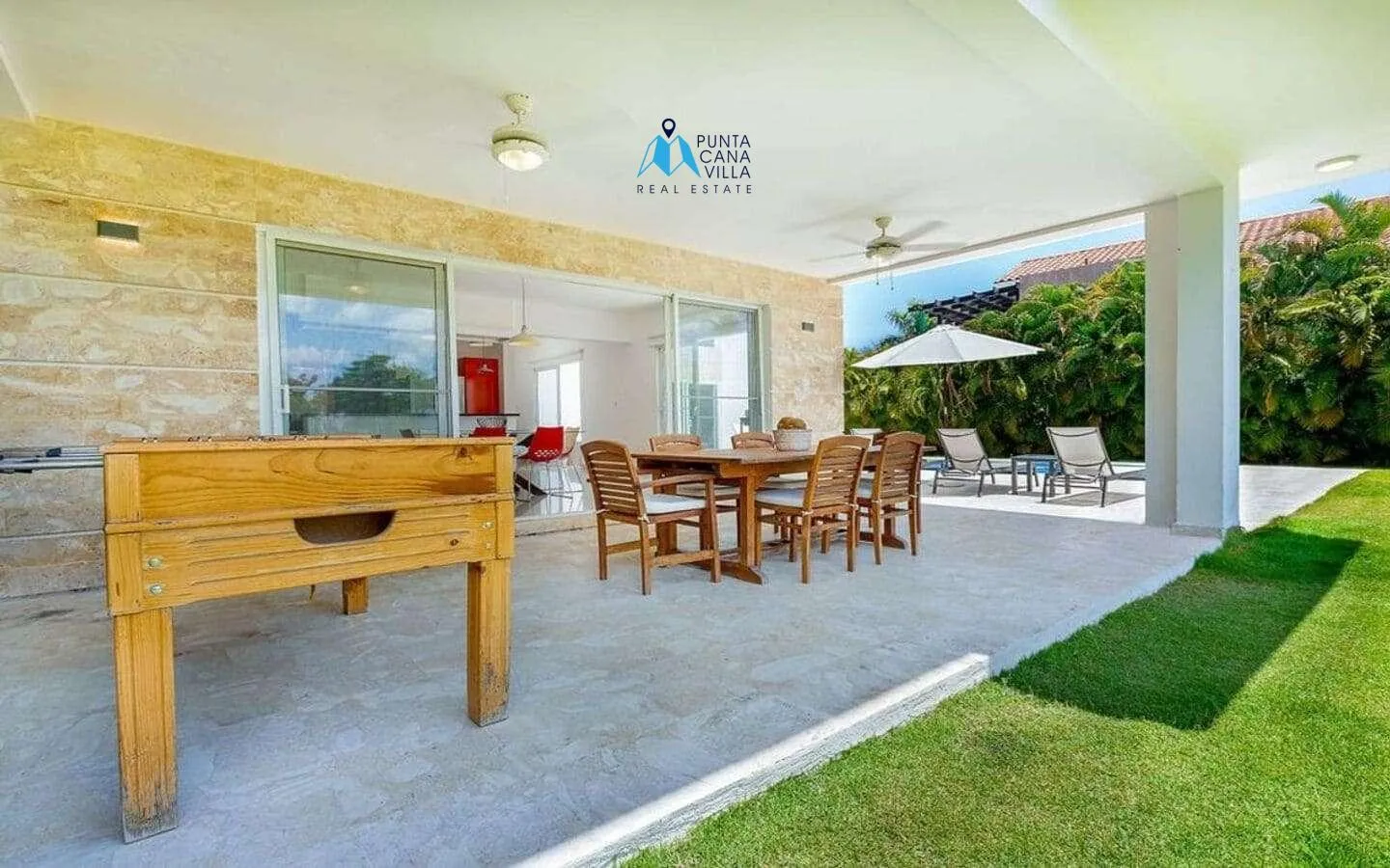 Cocotal: Moderno Villa de cinco habitaciones en venta en Bavaro