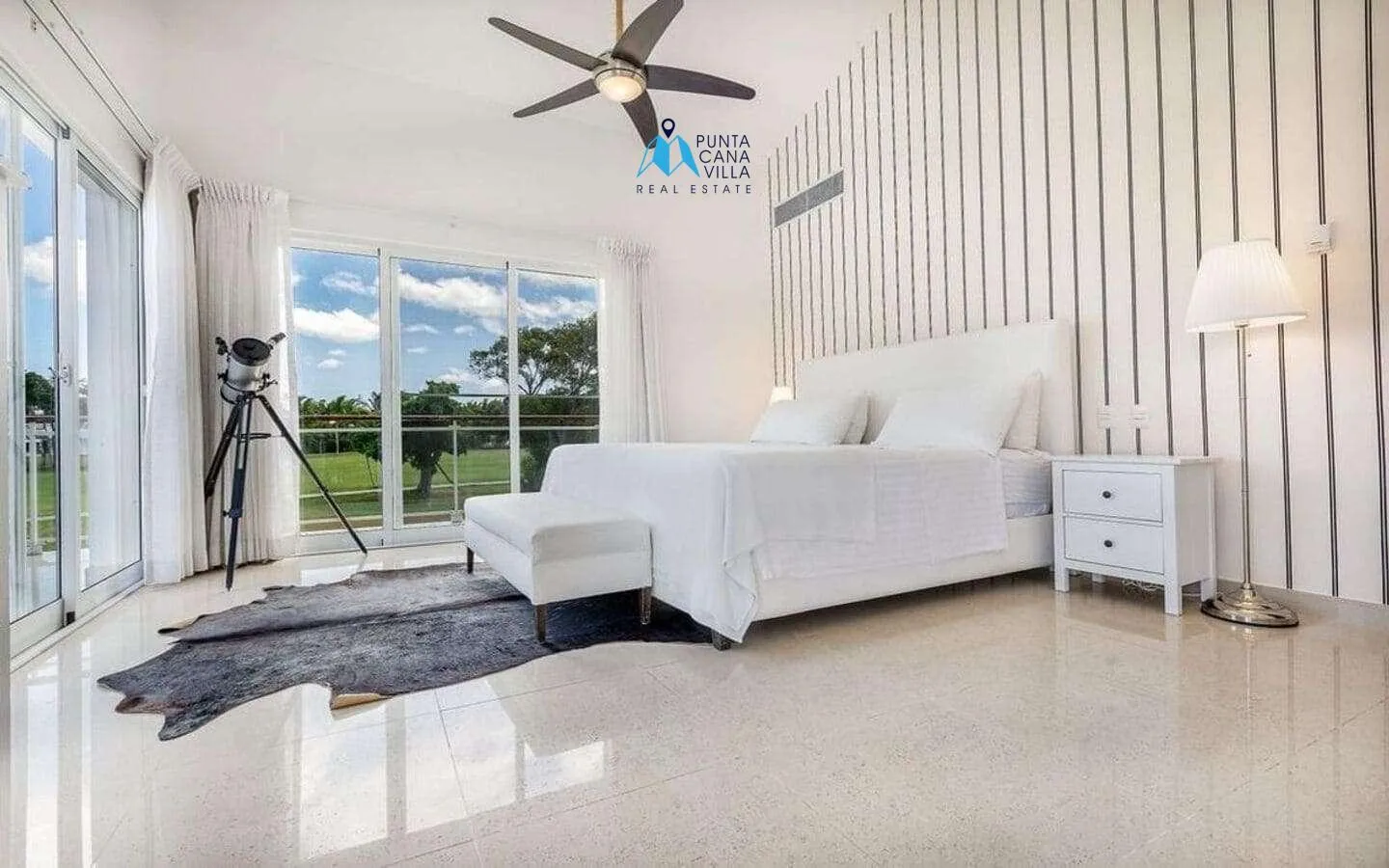 Cocotal: Moderno Villa de cinco habitaciones en venta en Bavaro