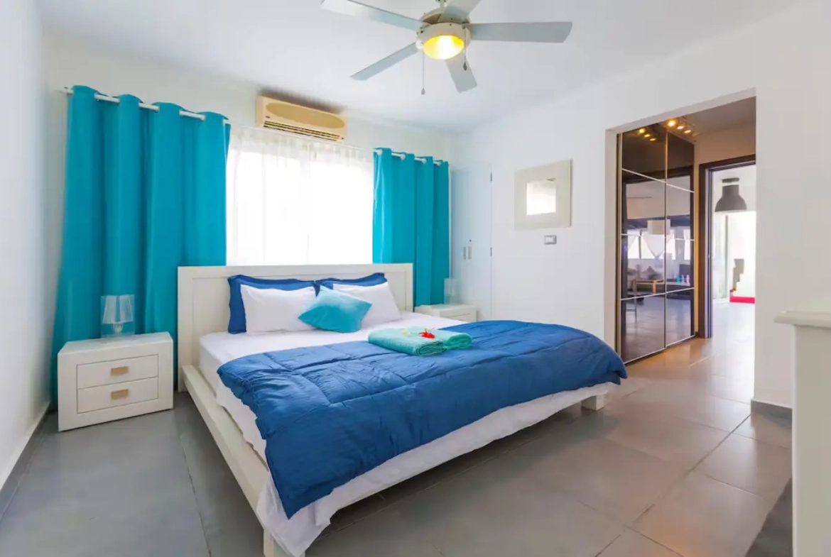 ID , Luxury Oceanfront Penthouse in Punta Cana with Exclusive Private Terrace ()