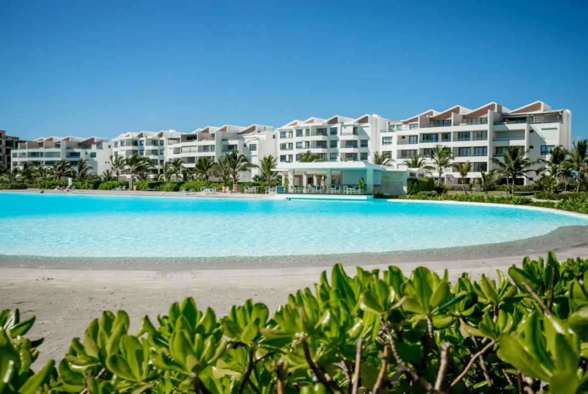 ID , The Beach Four Bedroom Penthouse for Sale in Downtown Punta Cana with Gated Community ()