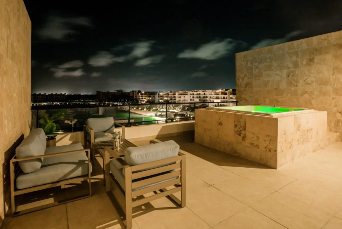 ID , The Beach Four Bedroom Penthouse for Sale in Downtown Punta Cana with Gated Community ()
