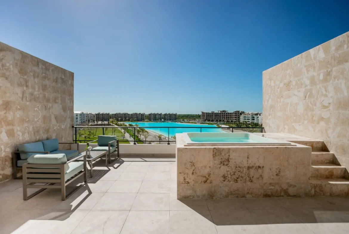 ID , The Beach Four Bedroom Penthouse for Sale in Downtown Punta Cana with Gated Community ()