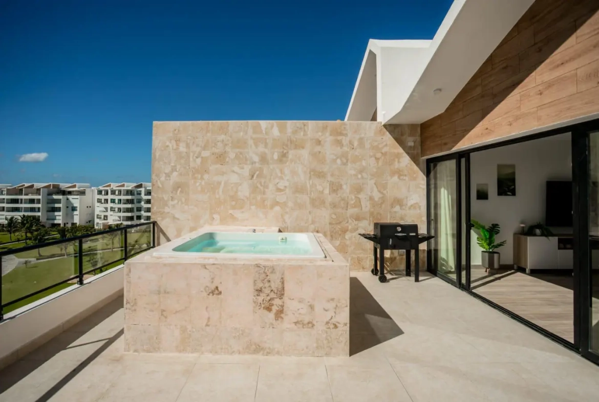 ID , The Beach Four Bedroom Penthouse for Sale in Downtown Punta Cana with Gated Community ()