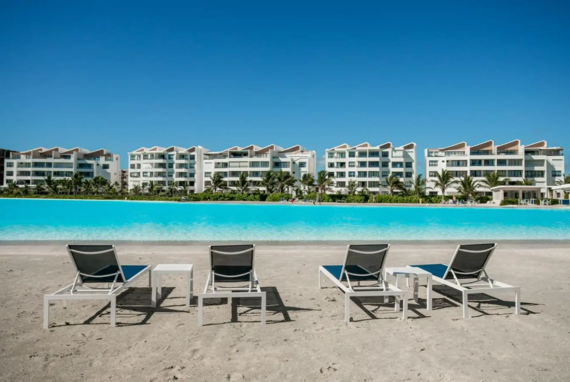 ID , The Beach Four Bedroom Penthouse for Sale in Downtown Punta Cana with Gated Community ()