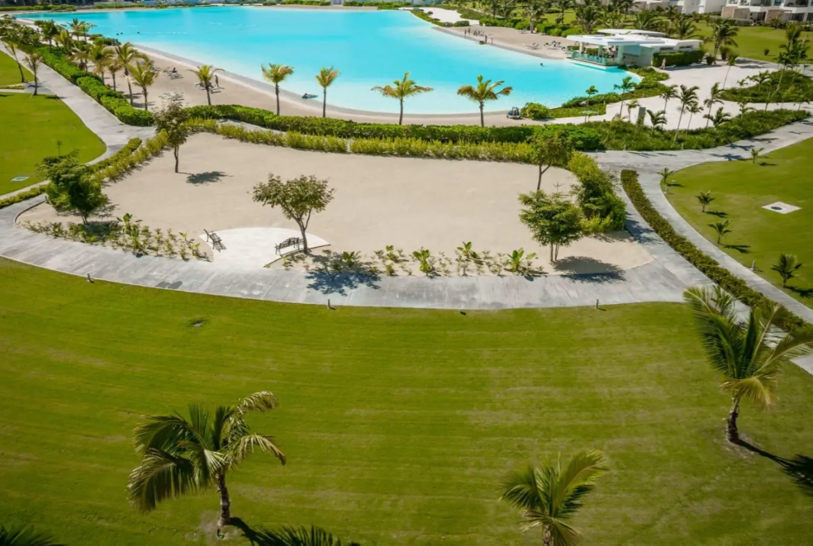ID , The Beach Four Bedroom Penthouse for Sale in Downtown Punta Cana with Gated Community ()
