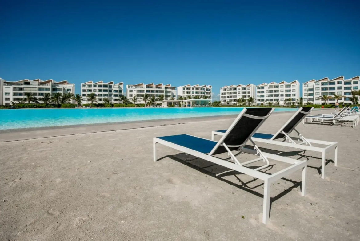 ID , The Beach Four Bedroom Penthouse for Sale in Downtown Punta Cana with Gated Community ()
