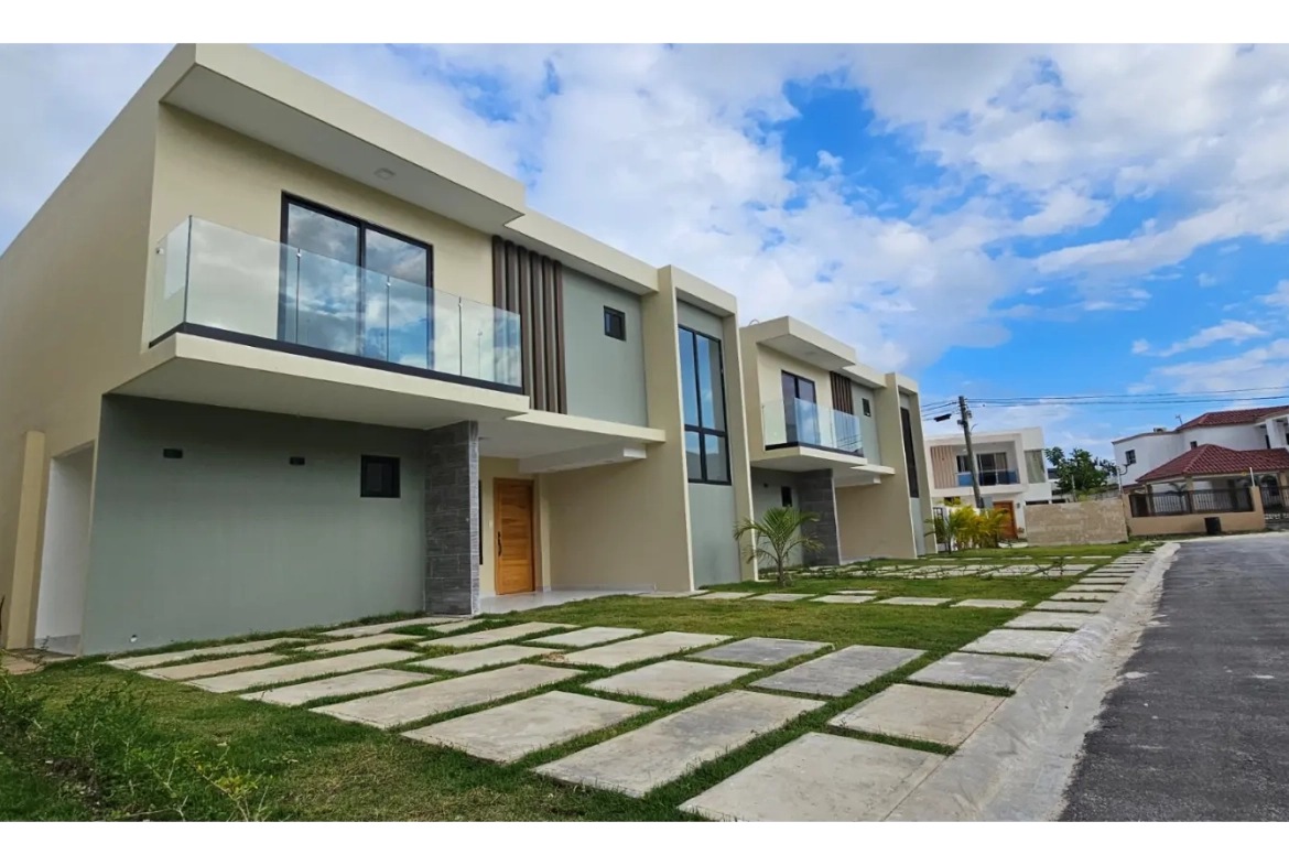 Village Pacific Home : Maison de trois chambres à vendre à Bavaro, Punta Cana, avec terrasse