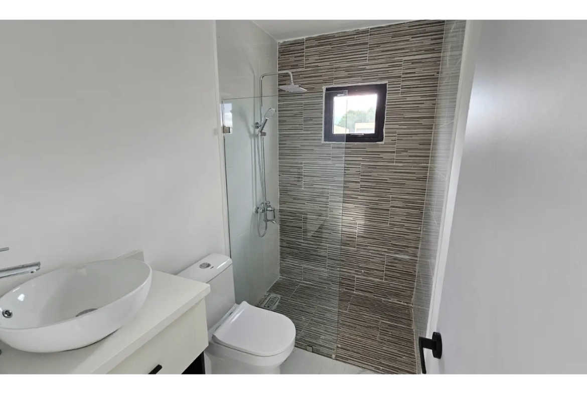 Village Pacific Home : Maison de trois chambres à vendre à Bavaro, Punta Cana, avec terrasse