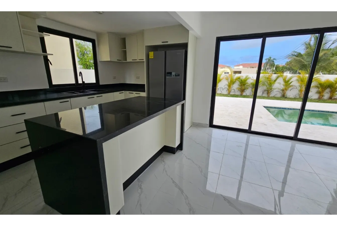 Village Pacific Home : Maison de trois chambres à vendre à Bavaro, Punta Cana, avec terrasse