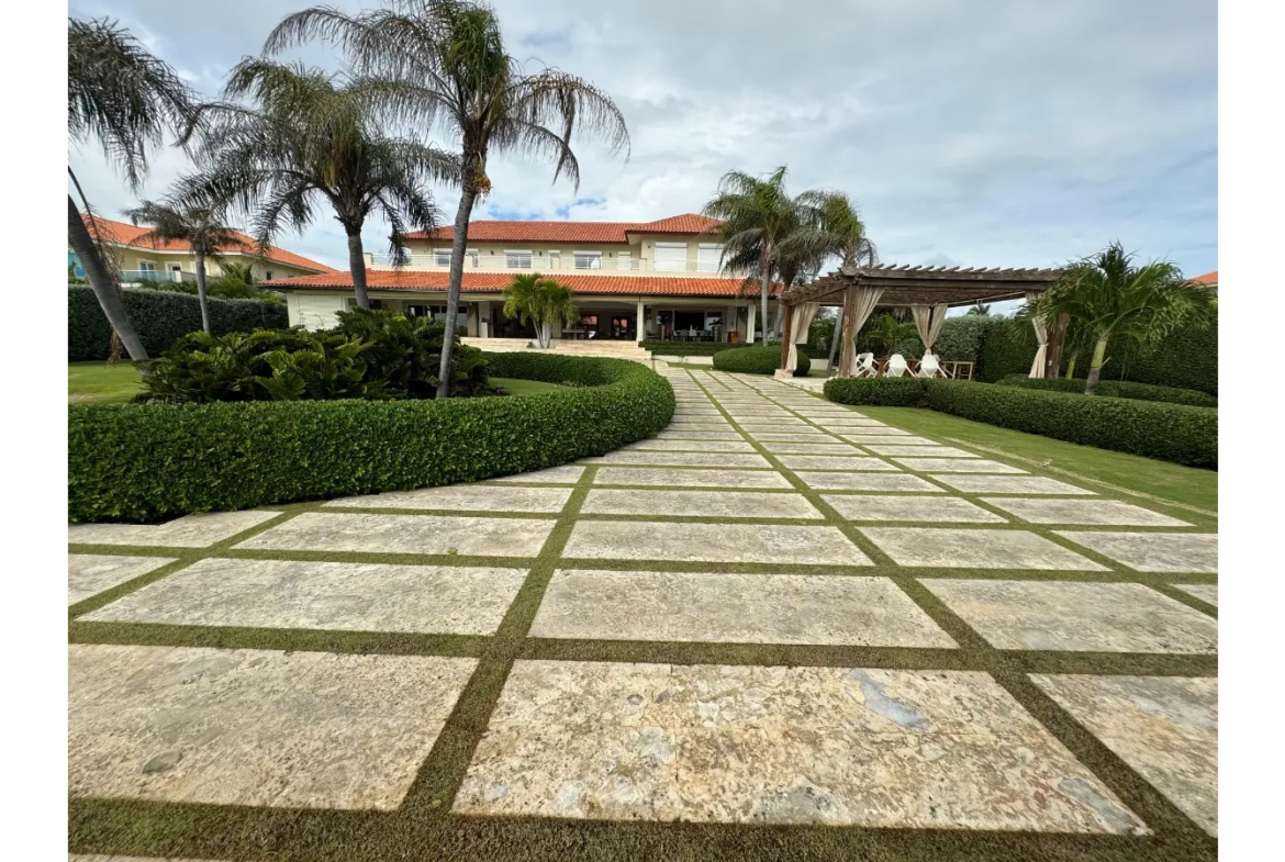 ID , Luxury Beachfront Five Bedroom Villa for Sale In La Romana, Dominican Republic ()