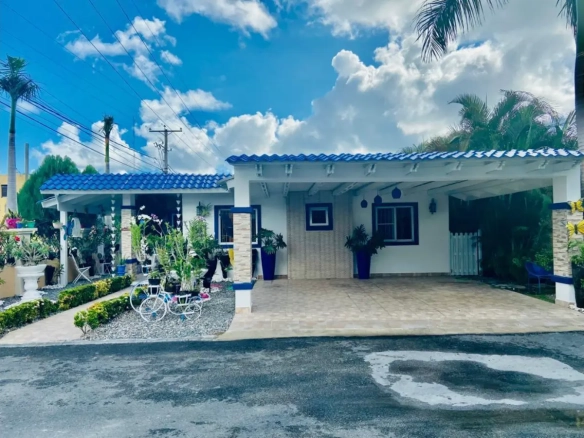 ID , Luxury Three Bedroom Home for Sale in Bávaro, Punta Cana Terrace and Views ()