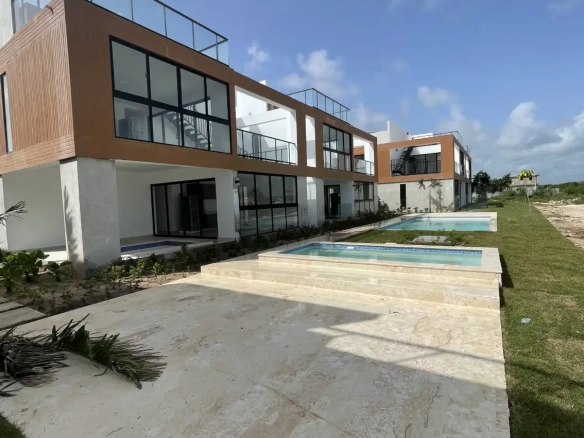2-Bedroom Golf-View Condo for Sale in Tropics Golf Suites Bávaro Punta Cana