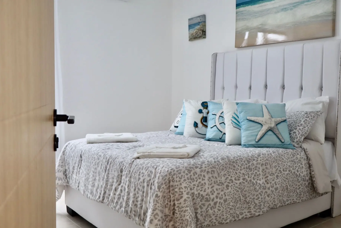 ID 2194 Tropics Golf Suites Two Bedroom Apartment For Sale In Bavaro (4)