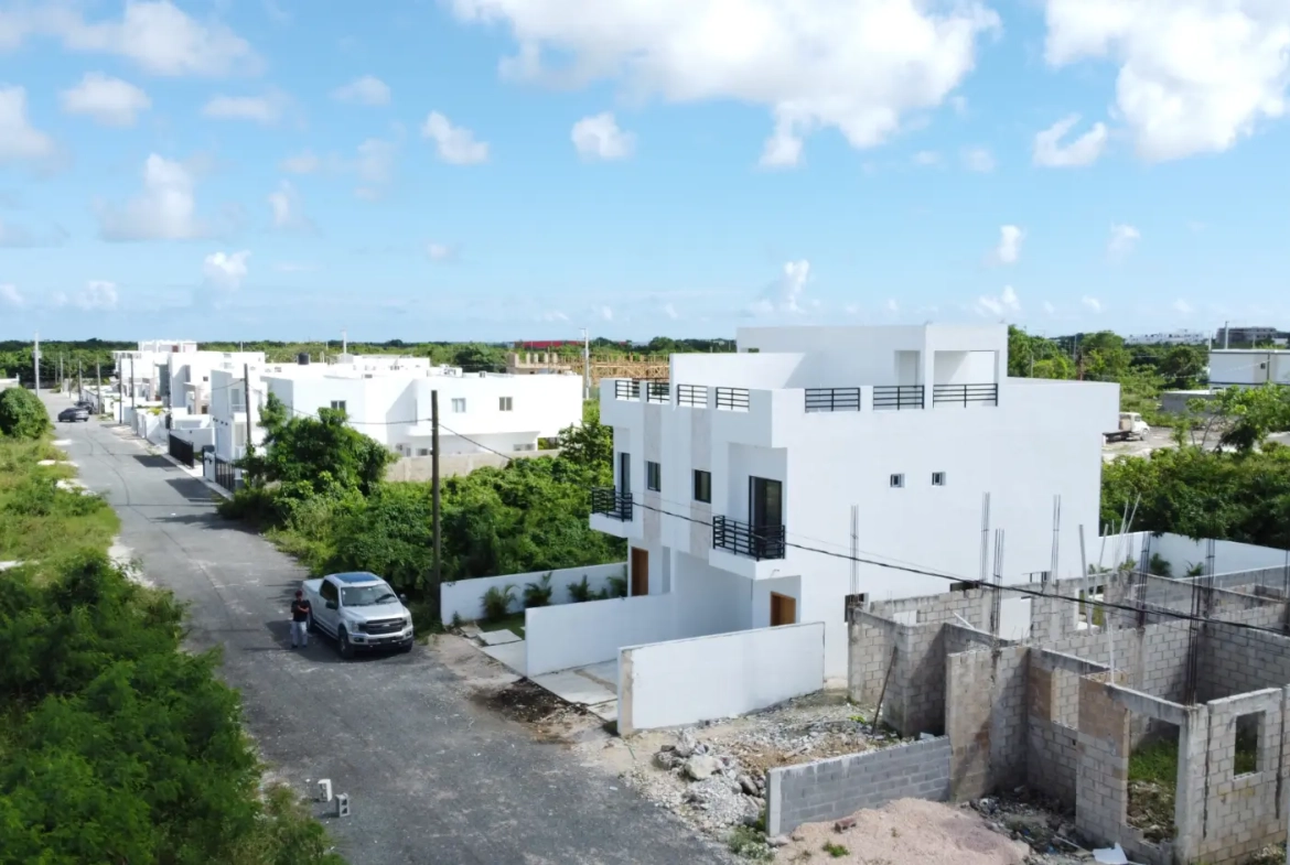 2195 Peony Residences Two Bedroom Duplex Villa In Bavaro (14)