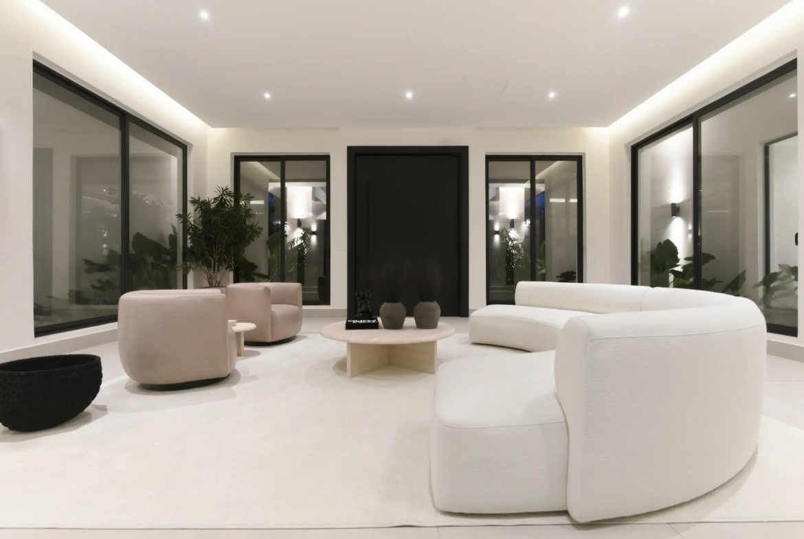 ID 4047 Luxury 5 Bedroom Golf Front Villa for Sale in Punta Cana Resort and Club (12)