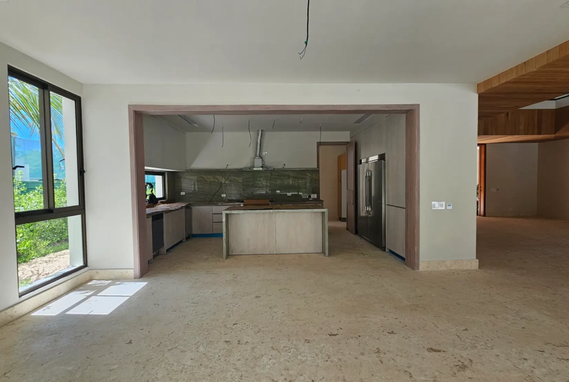 ID 4048 Exclusive Golf Course 7BR Villa with Tropical Interior Garden for Sale in Punta Cana (29)