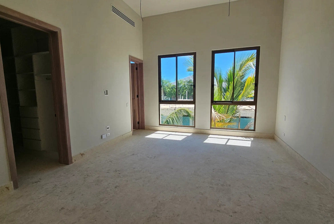 ID 4048 Exclusive Golf Course 7BR Villa with Tropical Interior Garden for Sale in Punta Cana (9)