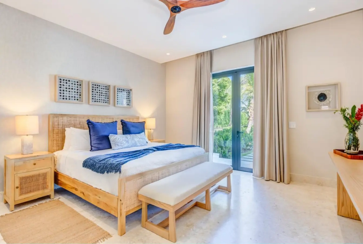 ID 4051 7 Bedroom Villa with Lake View Corales 22 Punta Cana Resort and Club (9)