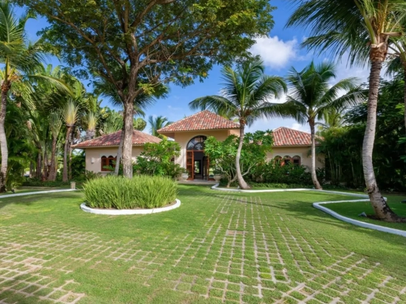 Arrecife 24 Punta Cana Villa 4 bedroom single level luxury home with pool, La Cana Golf Course and ocean views in Punta Cana Resort and Club