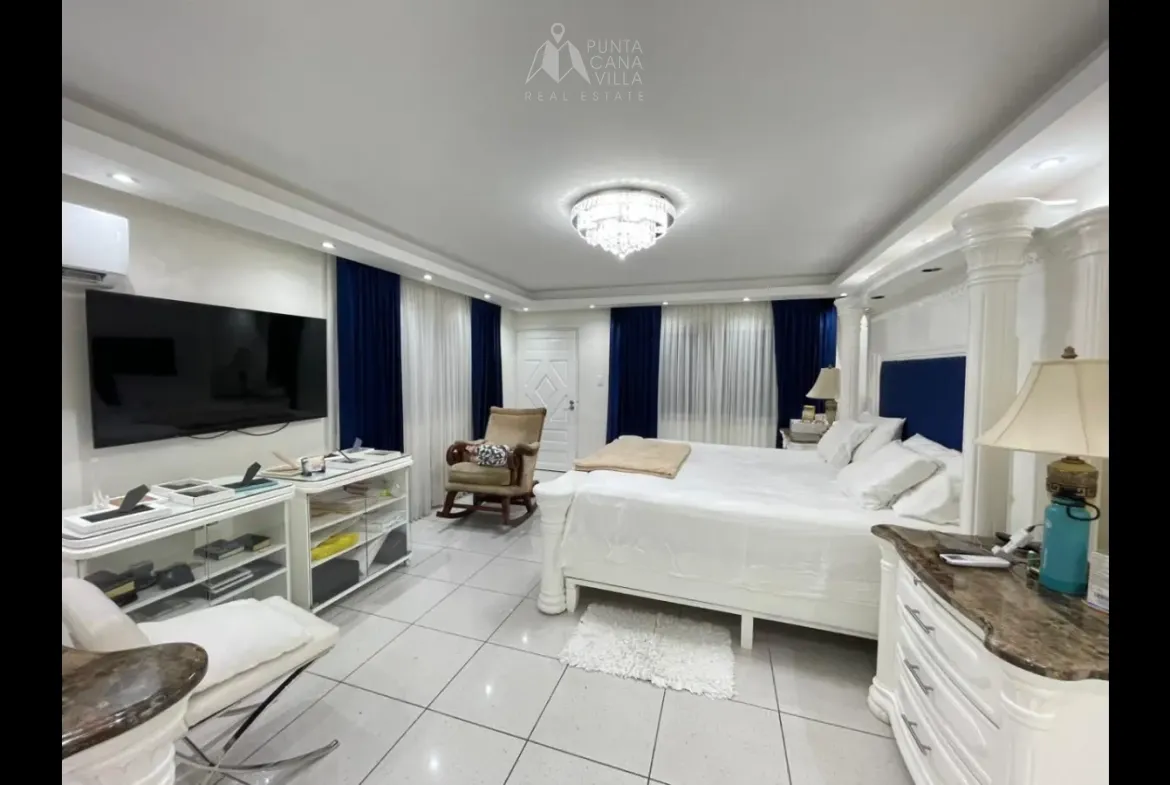ID 4077 Respaldo Los Tres Ojos Four Bedroom House for Sale in Santo Domingo Dominican Republic (13)