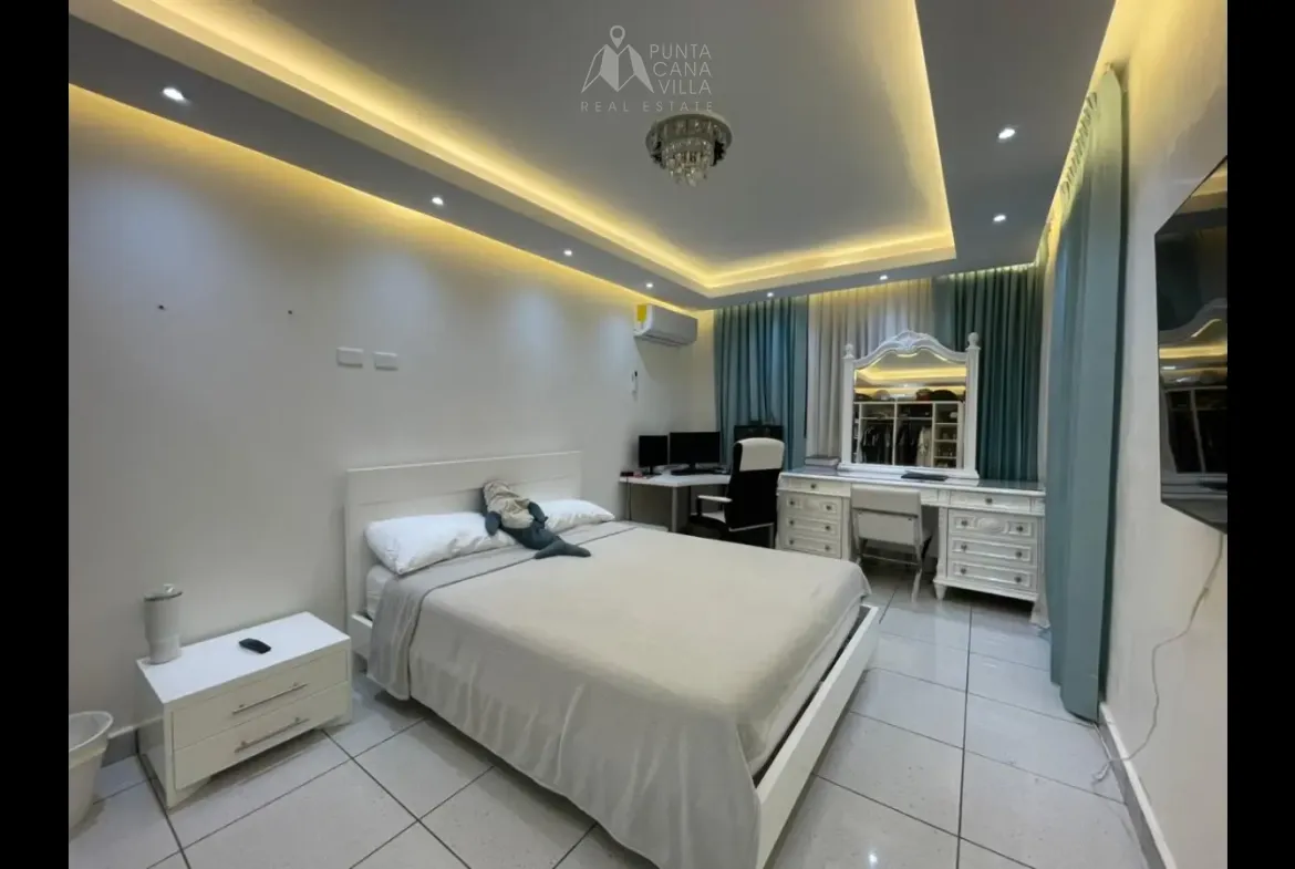 ID 4077 Respaldo Los Tres Ojos Four Bedroom House for Sale in Santo Domingo Dominican Republic (17)