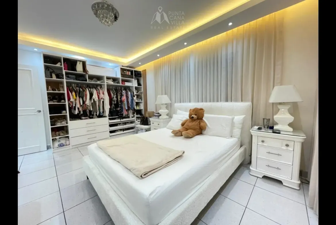ID 4077 Respaldo Los Tres Ojos Four Bedroom House for Sale in Santo Domingo Dominican Republic (19)
