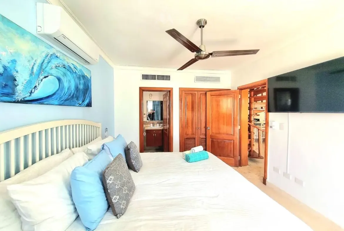 ID 4080 Playa Turquesa 2 Bedroom Beachfront Penthouse for Sale in Bavaro Punta Cana (32)