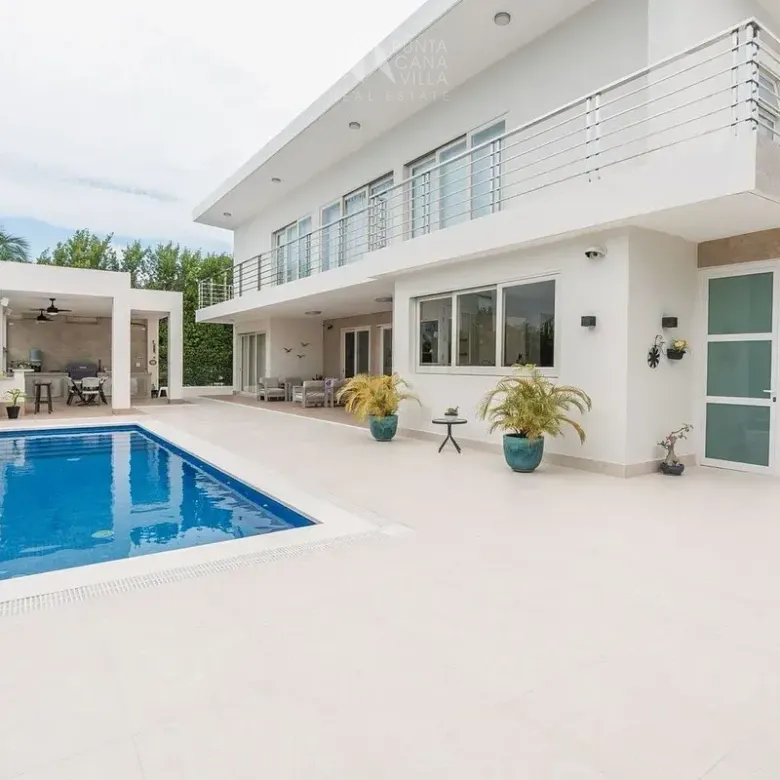 Villa Caobanilla Punta Cana furnished 3 bedroom villa for sale with private pool